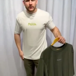 Três transições. Três versões.  Calça Pelkin verde militar como base e três opções de T-Shirts Over Size Pelkin.  Três propostas diferentes. Qual você escolheria?  🖤 Preto 🤎 Off   💚Verde Militar  📍 Diamond Work Center, 16º andar, sala 1602. Rua São José, 280, Centro, Pará de Minas.   Experiência com atendimento personalizado.